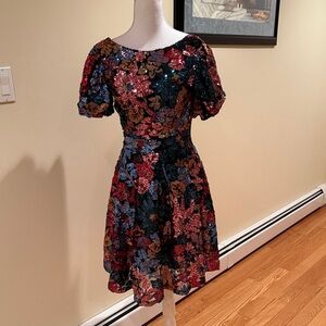 Ivy City Co Black Multicolor Sequin Floral Midi Dress XXS NWT